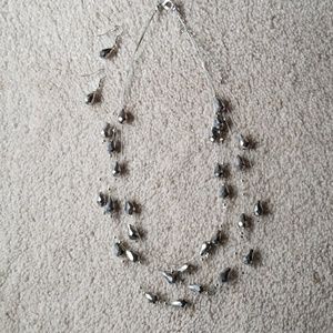 Gunmetal Pear Drop Necklace and Earring set.